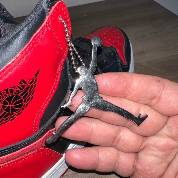 Selling a pair of 2001 bred1’s in pristine condition Sz10 with og jumpman dog ta main image 15